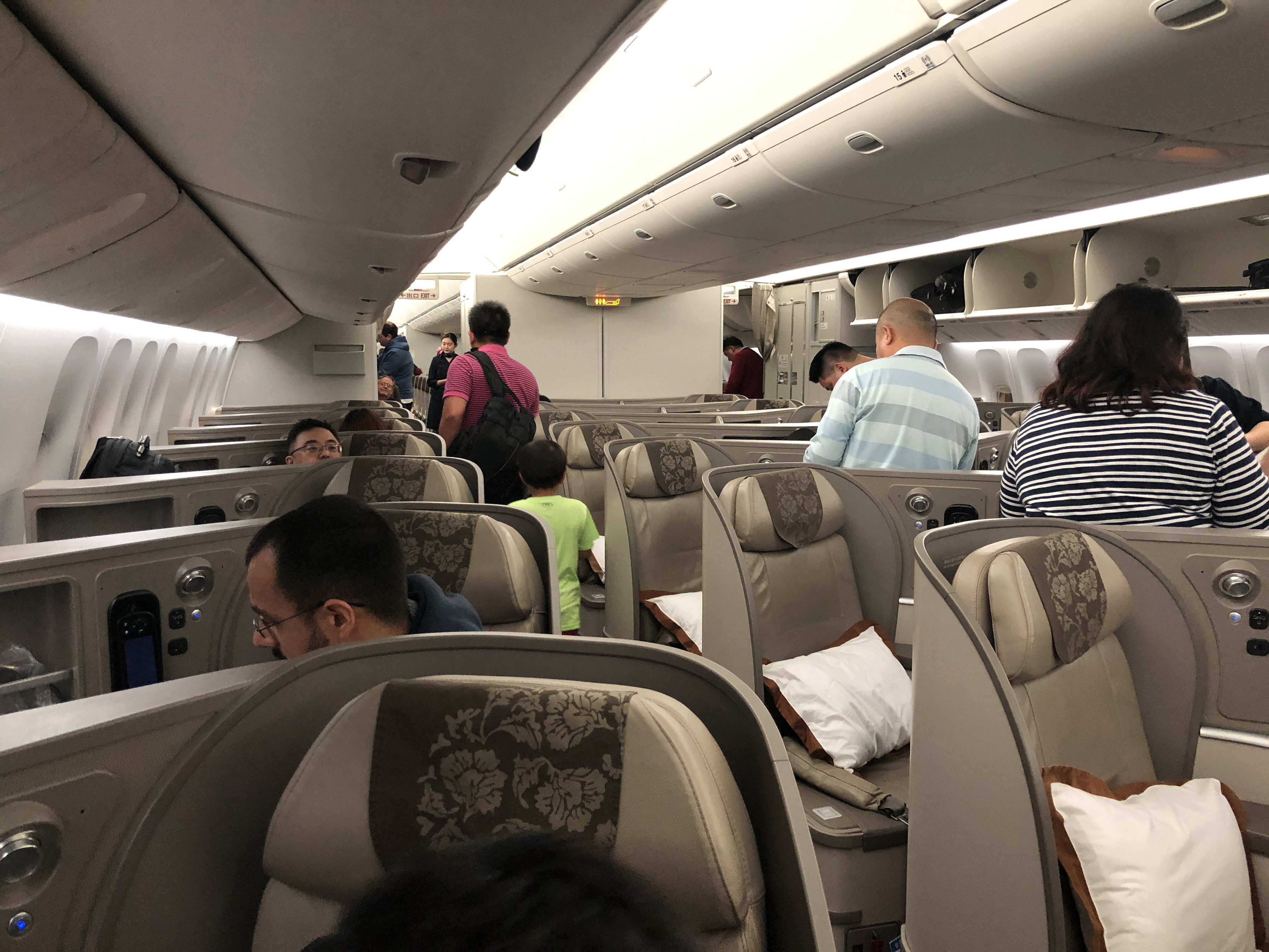 PVG-LAX+ͷȷм¼