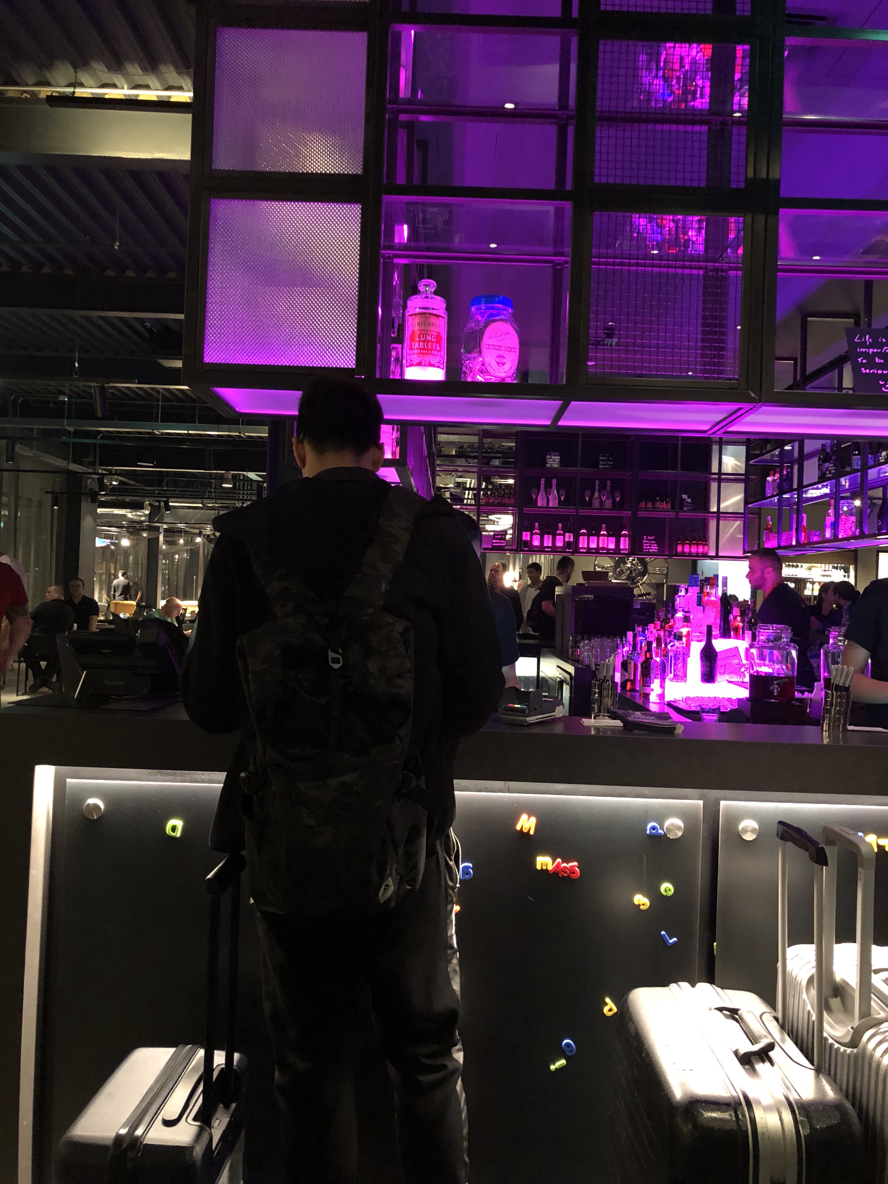 һվ_Moxy Heathrow London Airport