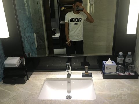 曼谷surawongse万豪不期而遇