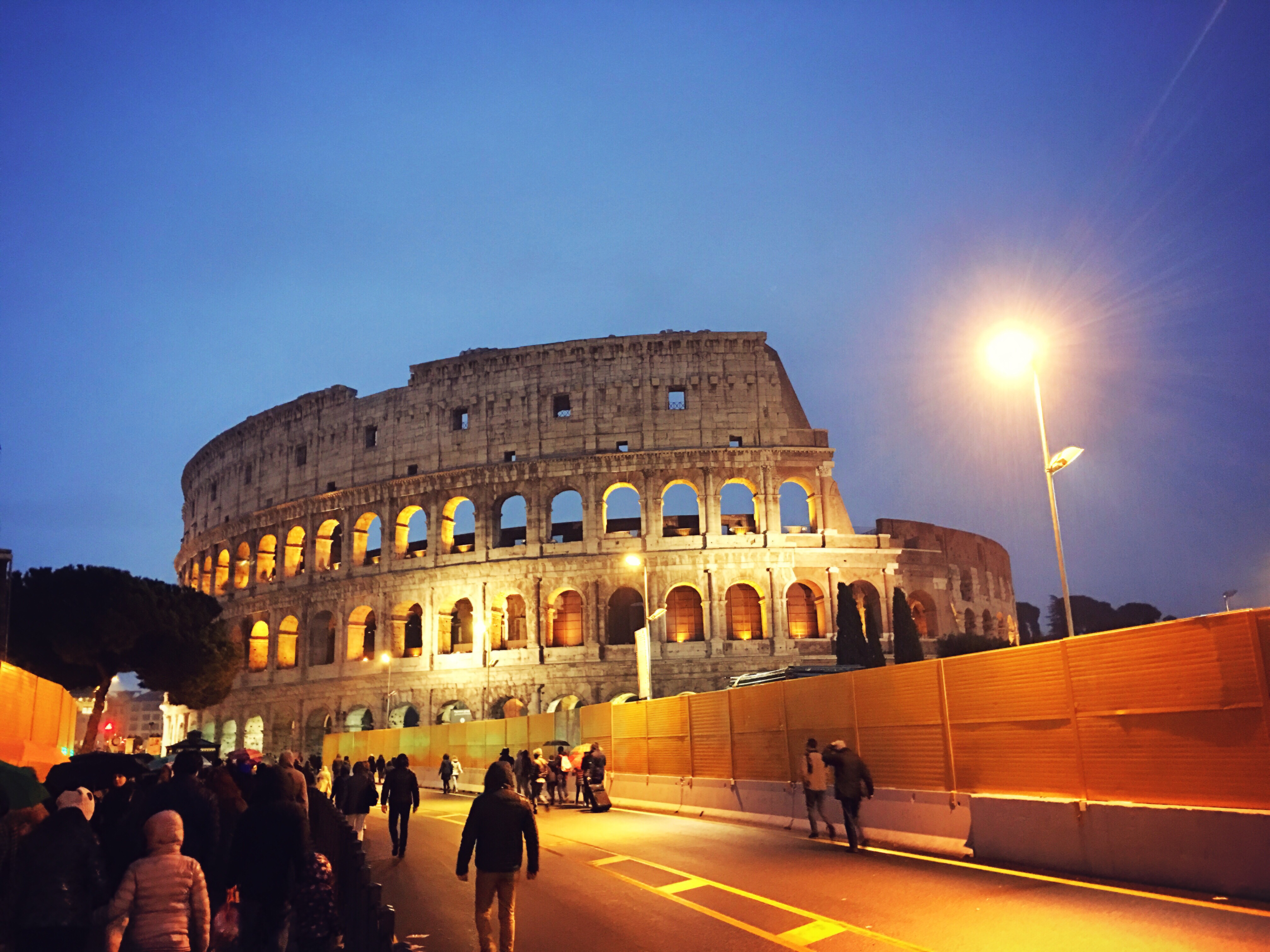 ׷: Ƶ || Portrait Rome