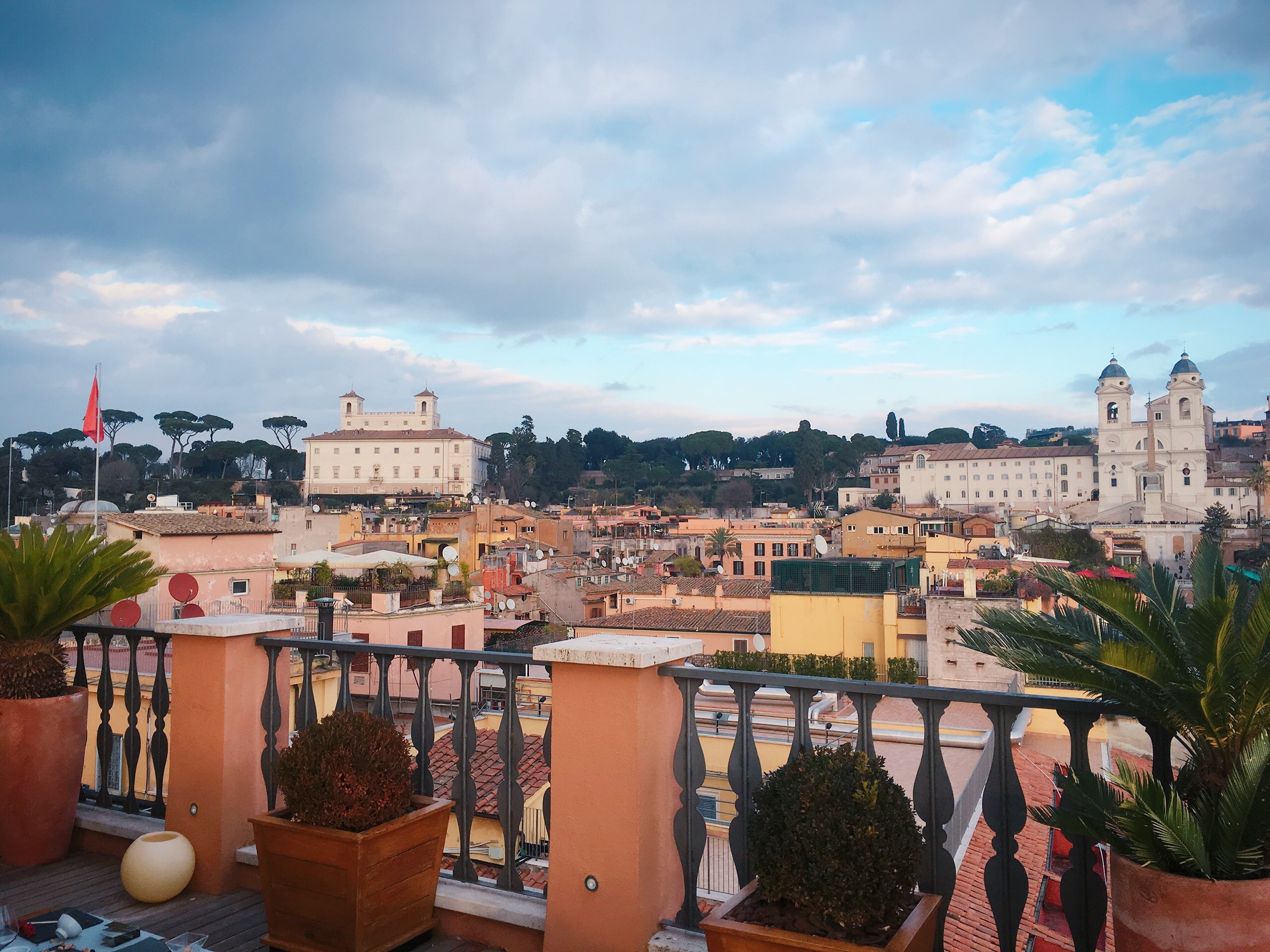 ׷: Ƶ || Portrait Rome