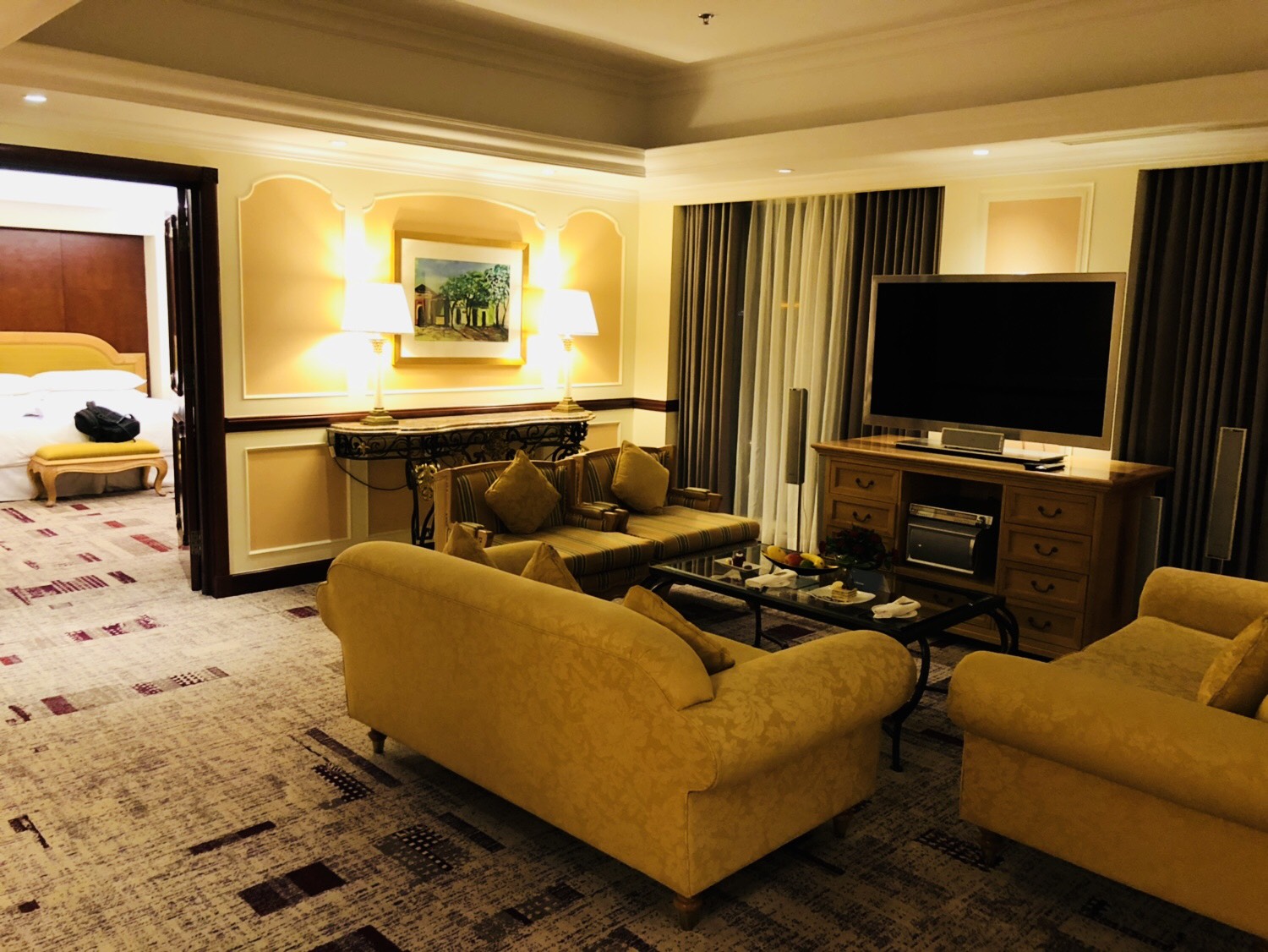 ϲǣ׷ Hanoi Sheraton Imperial Suite
