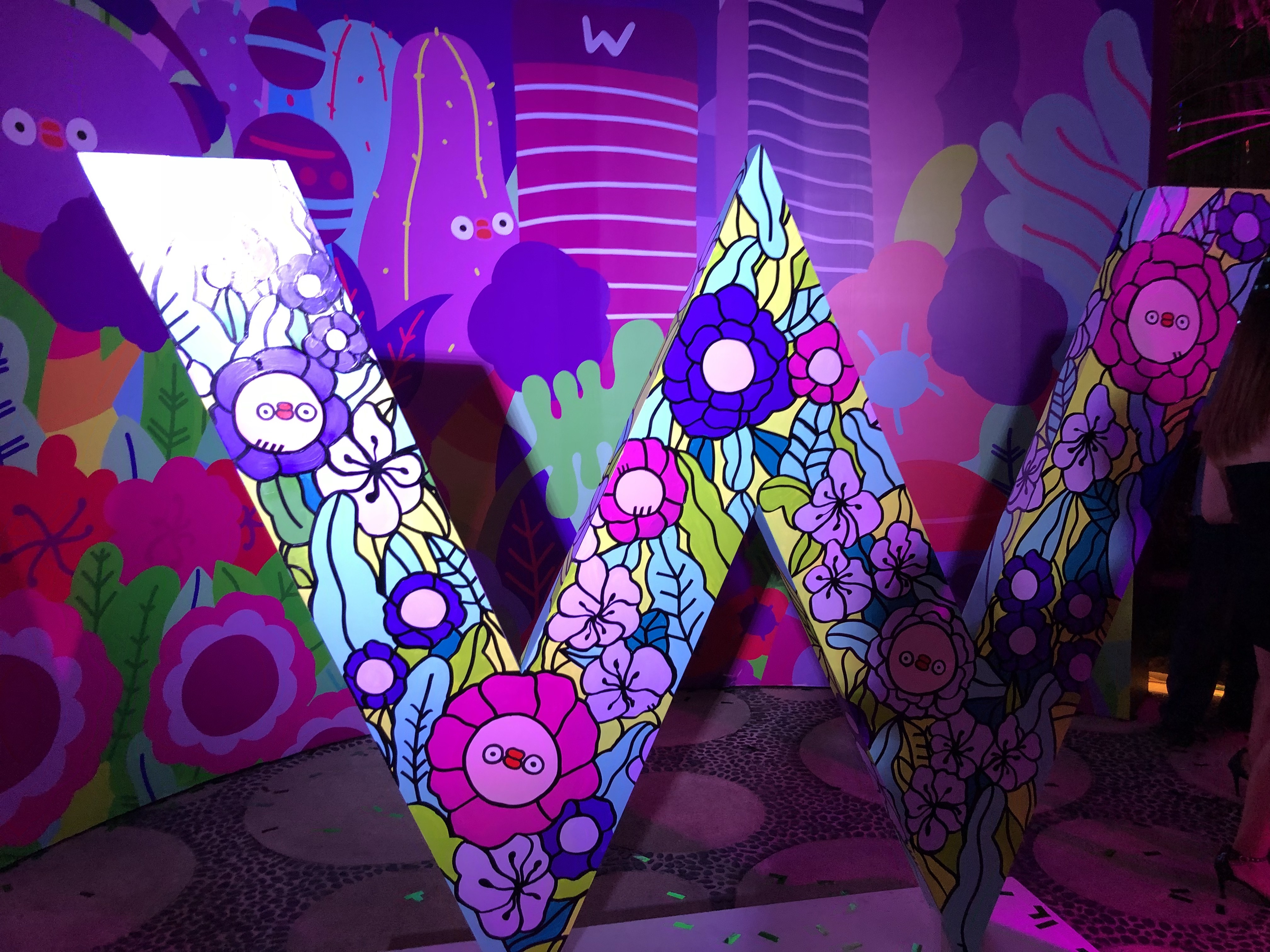 Ϻ̲W-WOWܷҰ