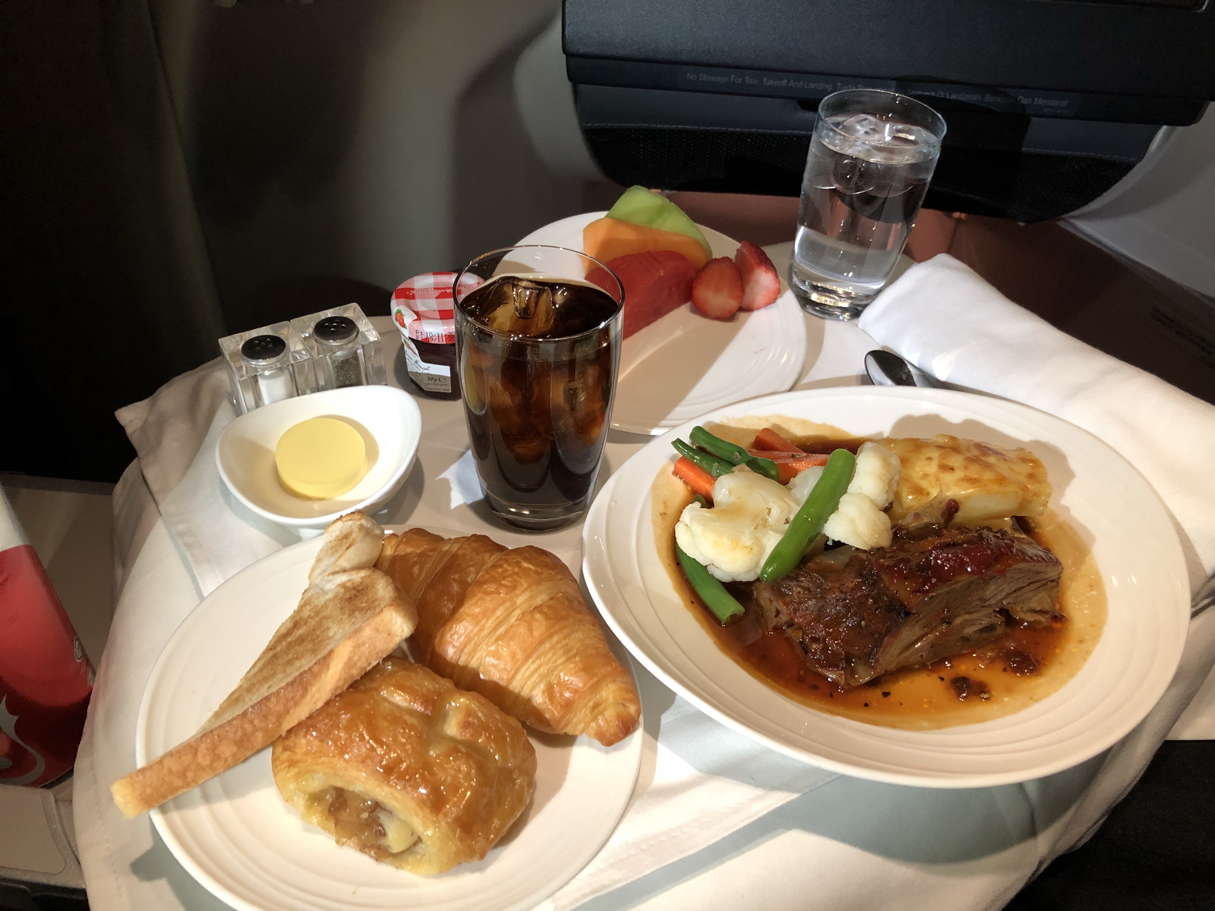 Ǻ A330-300  ںGolden Lounge