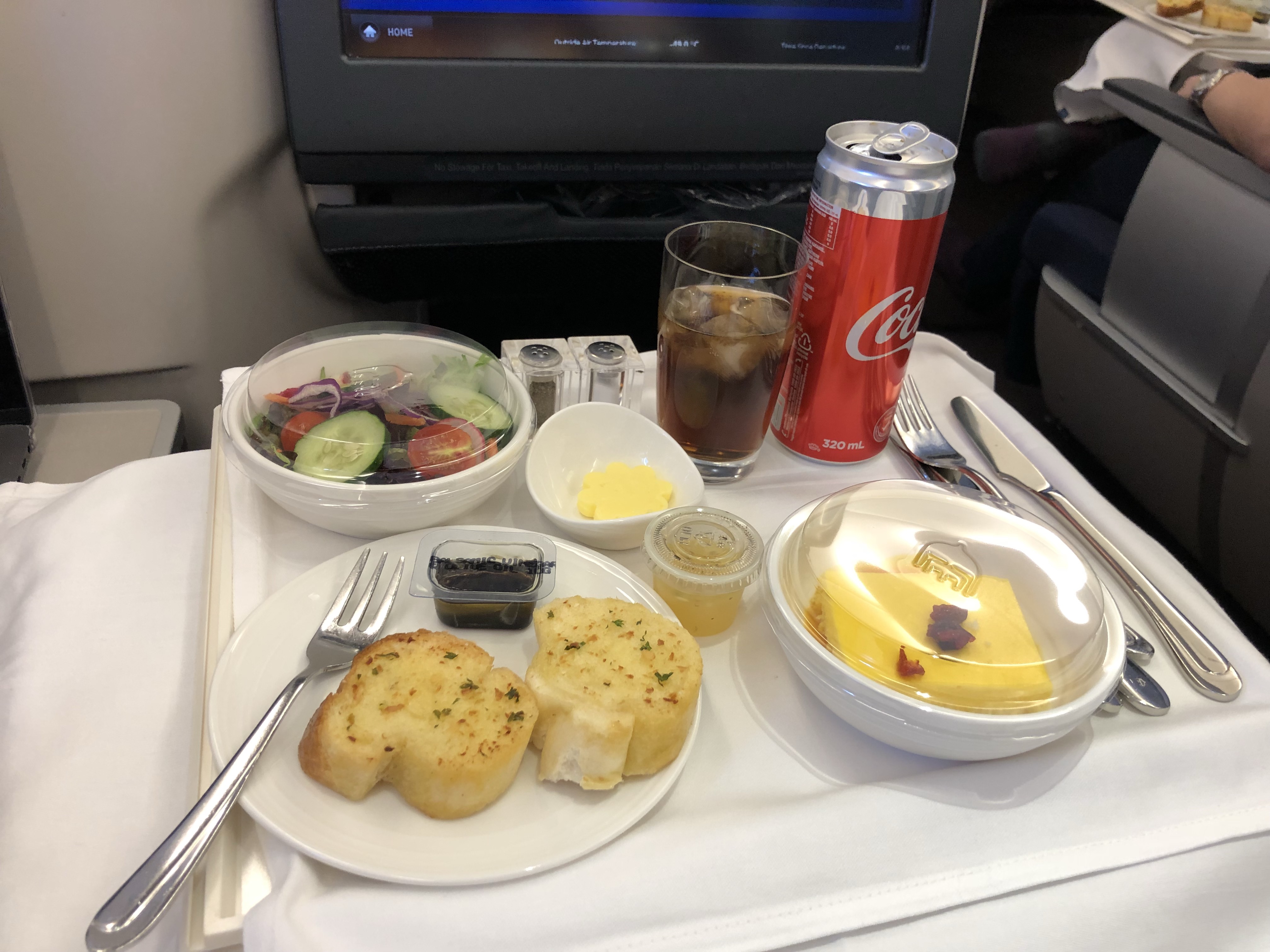 Ǻ A330-300  ںGolden Lounge