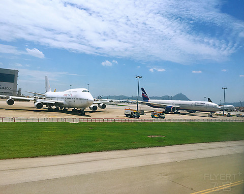 我爱世界杯-战斗民族俄航Aeroflot 777经济舱体验