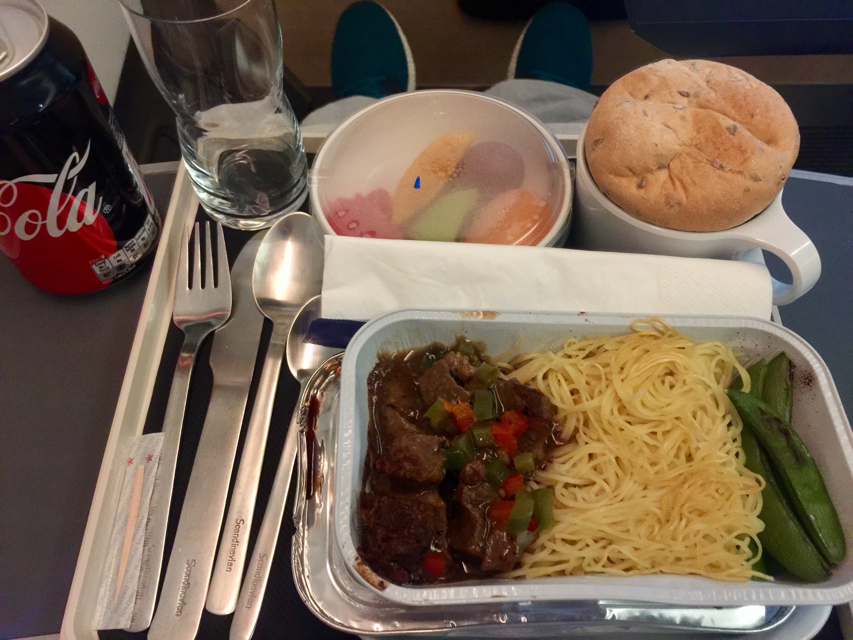 HKG-ARN-AMS ŷSAS PLUSò