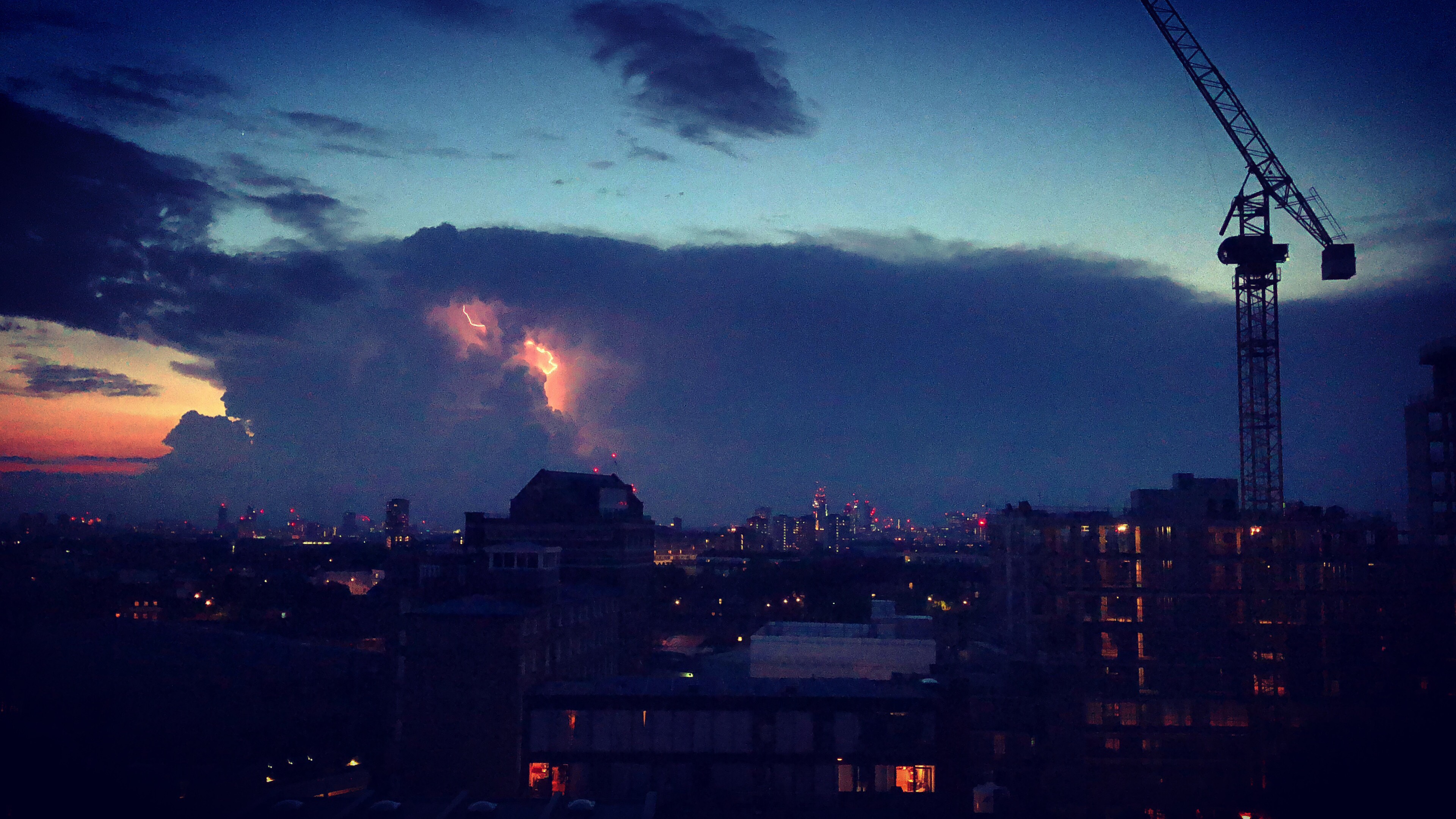 μą̇̄µľַܲ-ϣGreenwich