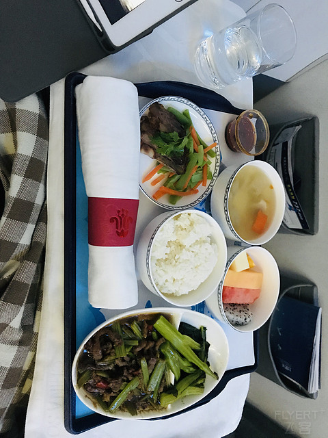 南京金陵饭店—老楼新楼对比体验