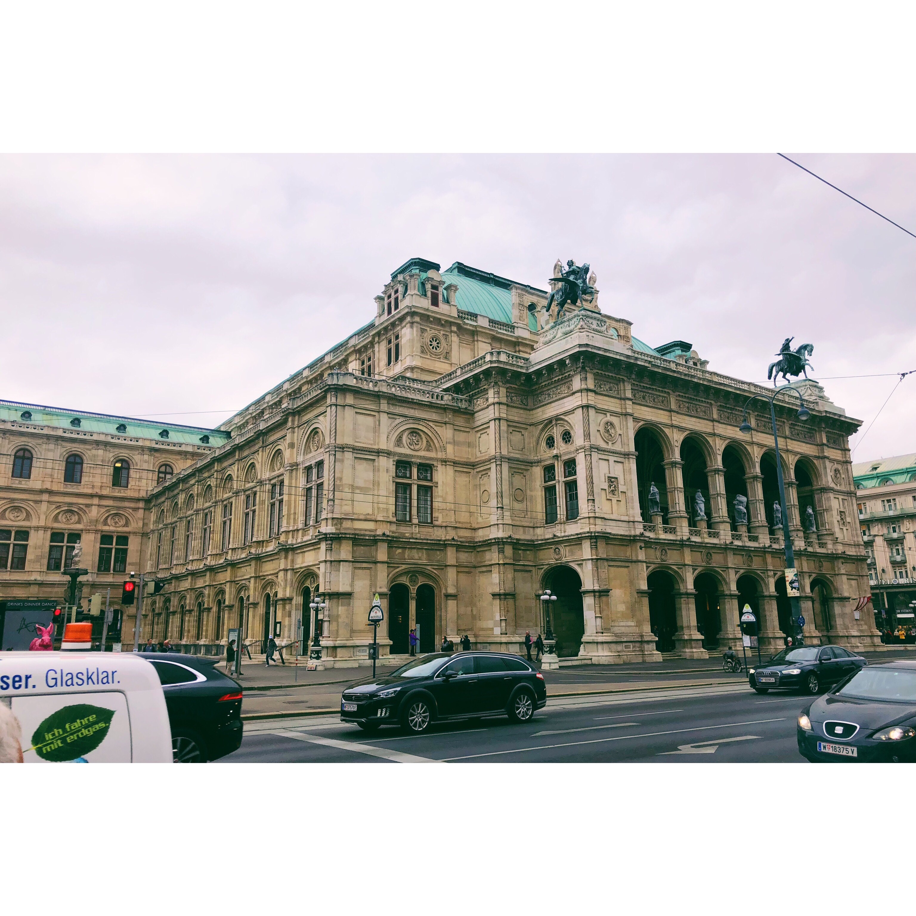 [֮] HiltonViennaPlazaϣάҲɹ㳡