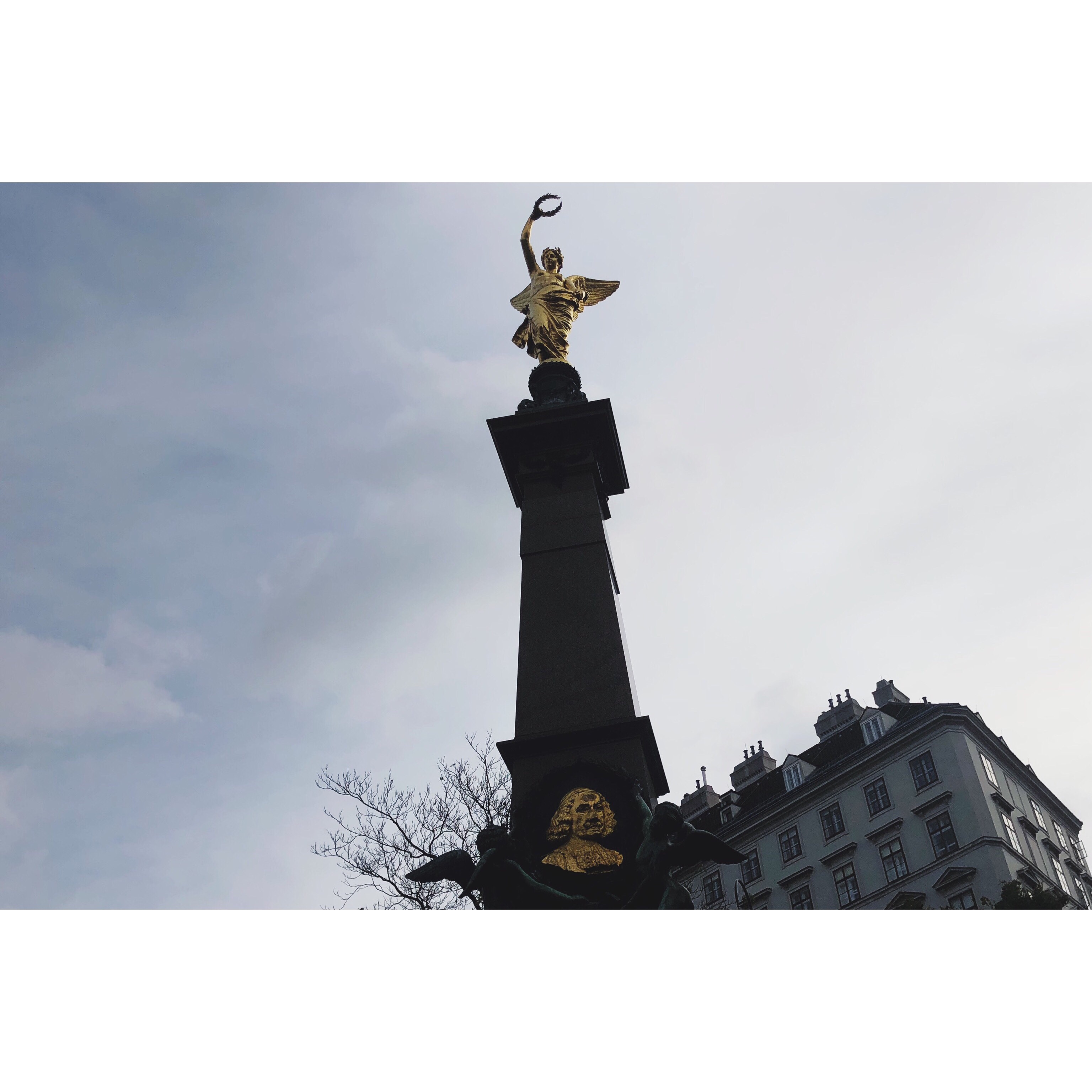 [֮] HiltonViennaPlazaϣάҲɹ㳡