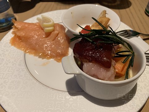 钻挑终站：广州康莱德与小蛮腰的邂逅（多图）