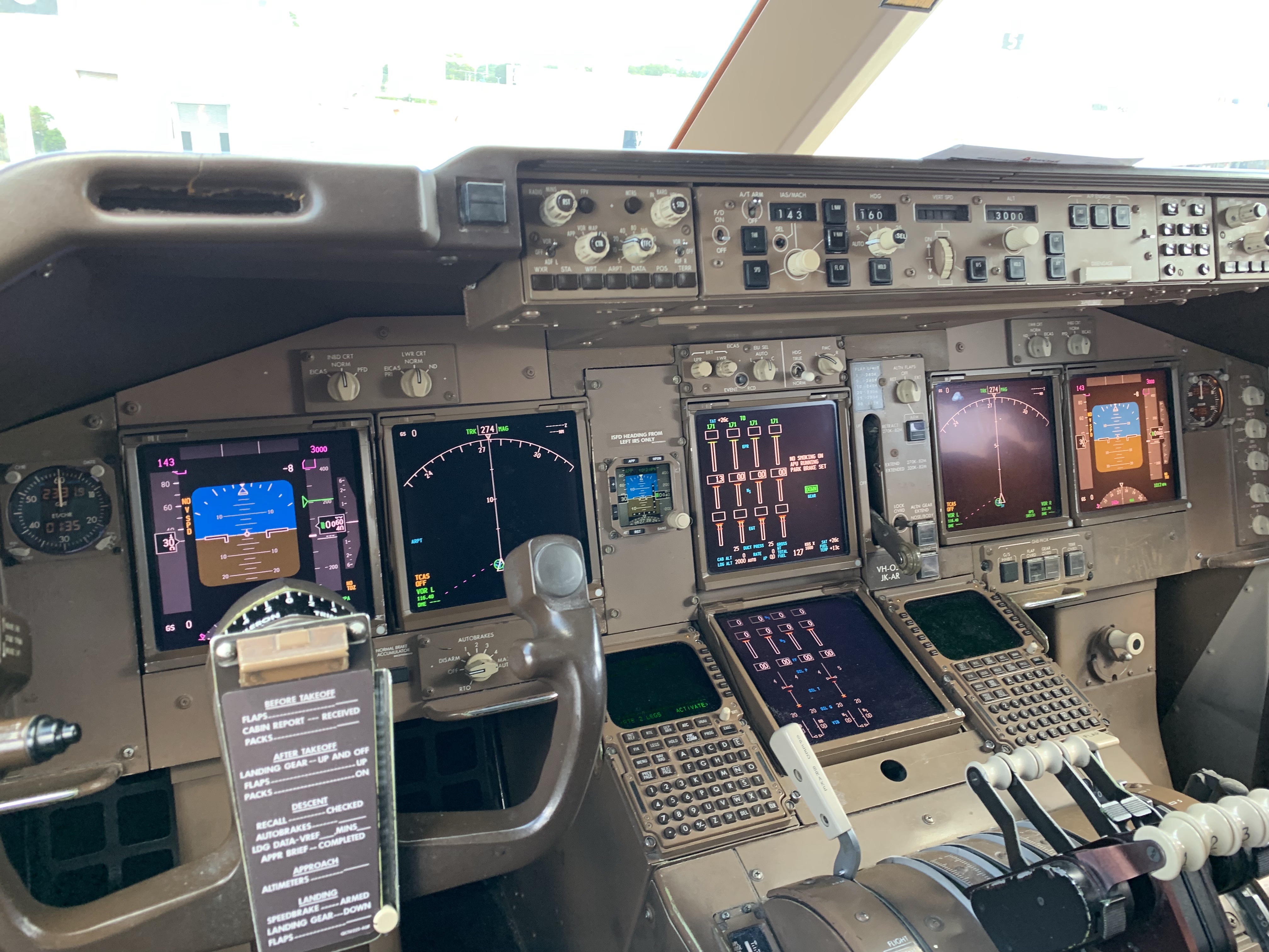  QF747 last service