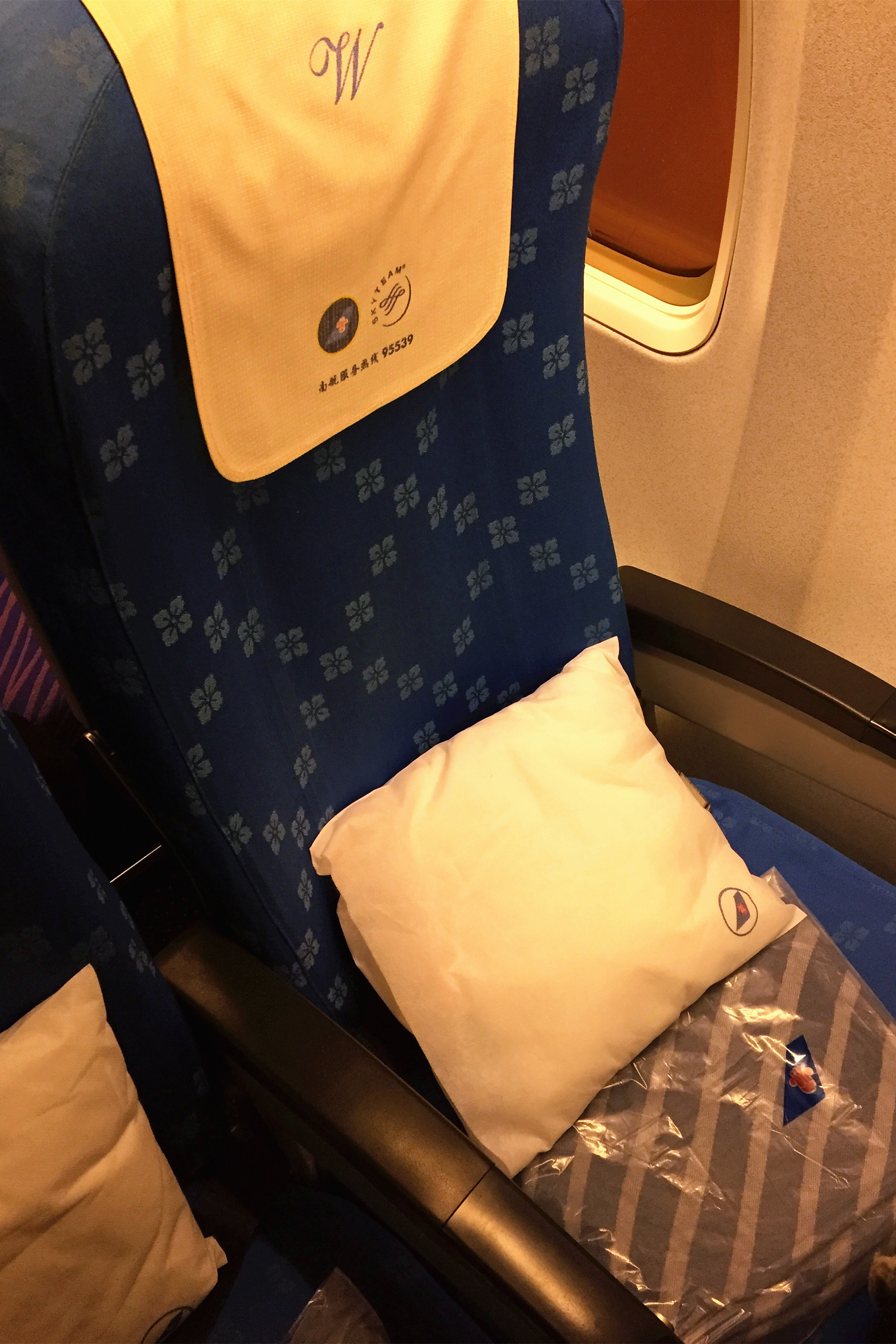 μǡB-1421·ɻ+CZ3140龭ò+PEK̨Ļ