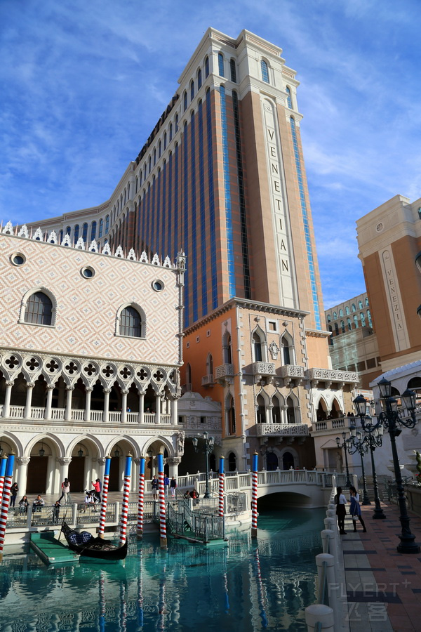 Nevada--Las Vegas The Venetian Las Vegas Exterior Daytime (12).JPG