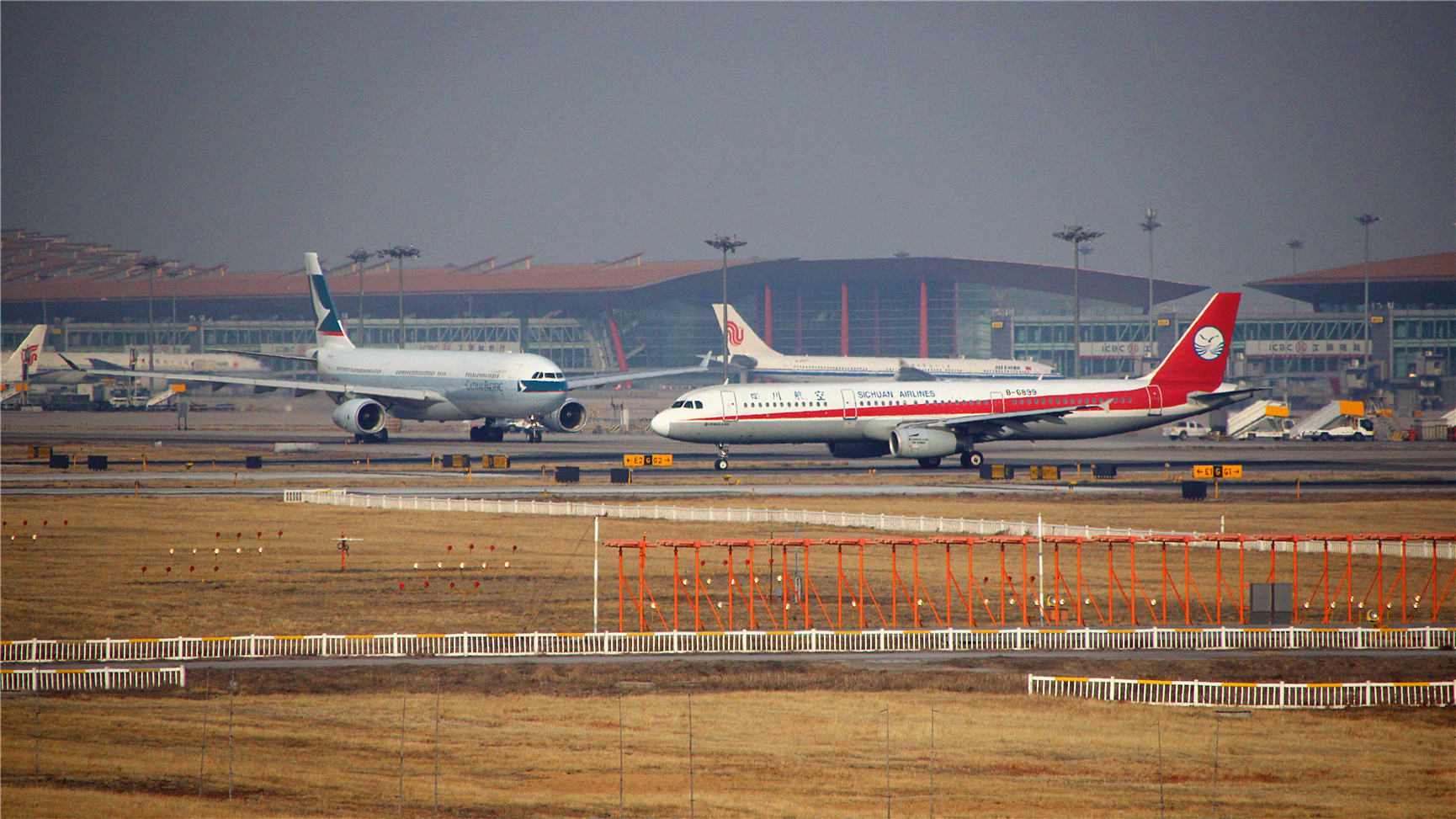 μǡB-1421·ɻ+CZ3140龭ò+PEK̨Ļ