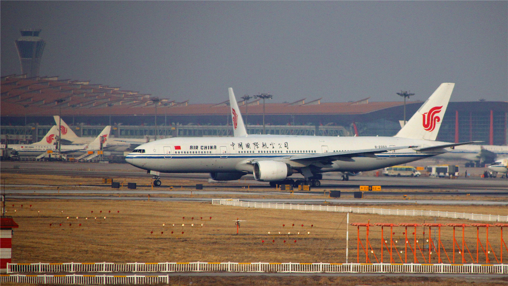 μǡB-1421·ɻ+CZ3140龭ò+PEK̨Ļ