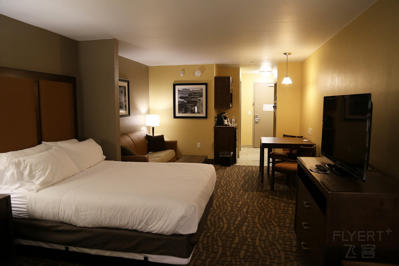 Arizona--Page Holiday Inn Express and Suite (3).JPG
