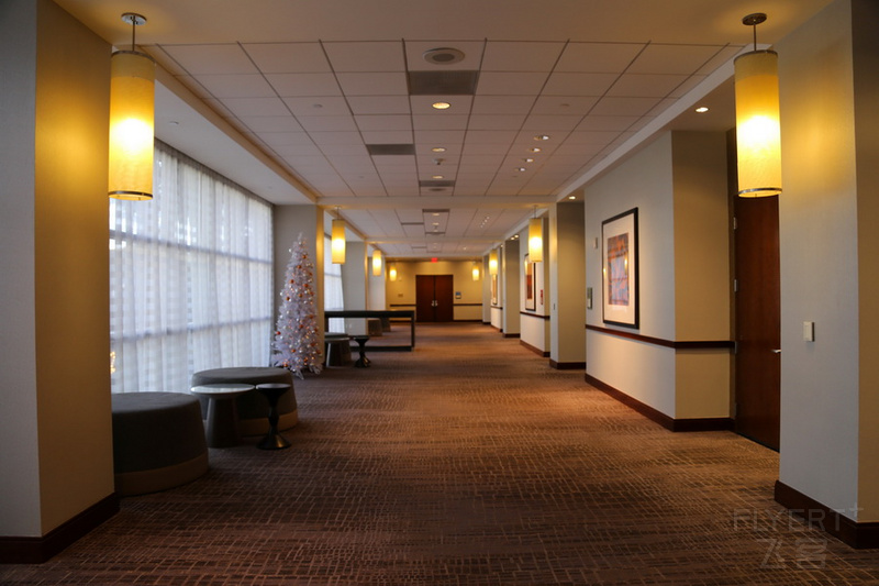 Nevada--Las Vegas Renaissance Hotel Hallway (2).JPG