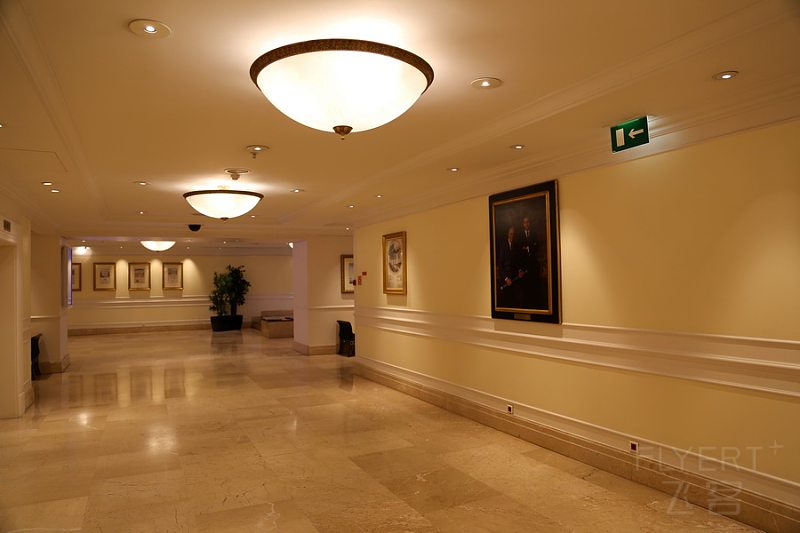 Lisbon--Lisbon Marriott Hotel Hallway (2).JPG
