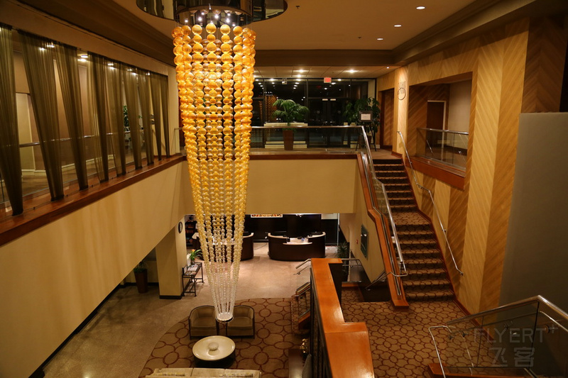 Virginia--Sheraton Reston Hotel Lobby (3).JPG