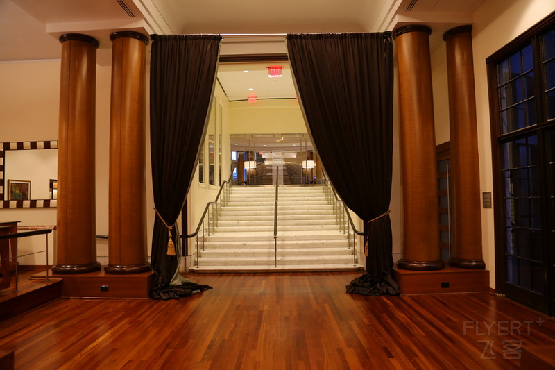 The Westin Georgetown Washington DC Lobby (8).JPG