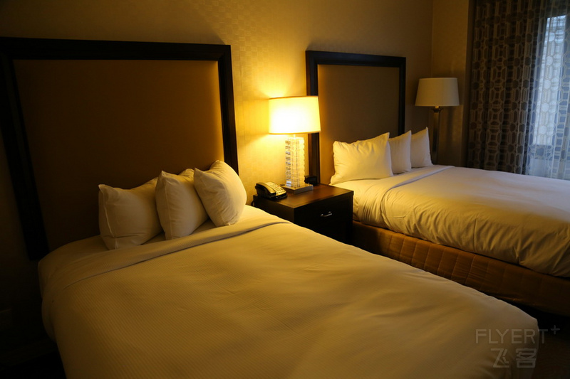 Washington Hilton Hotel Guestroom (1).JPG