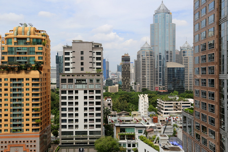 Bangkok--Courtyard by Marriott Bangkok Club Lounge View (8).JPG