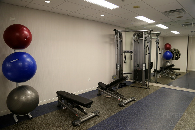 Washington Dulles Marriott Suites Fitness Center (1).JPG