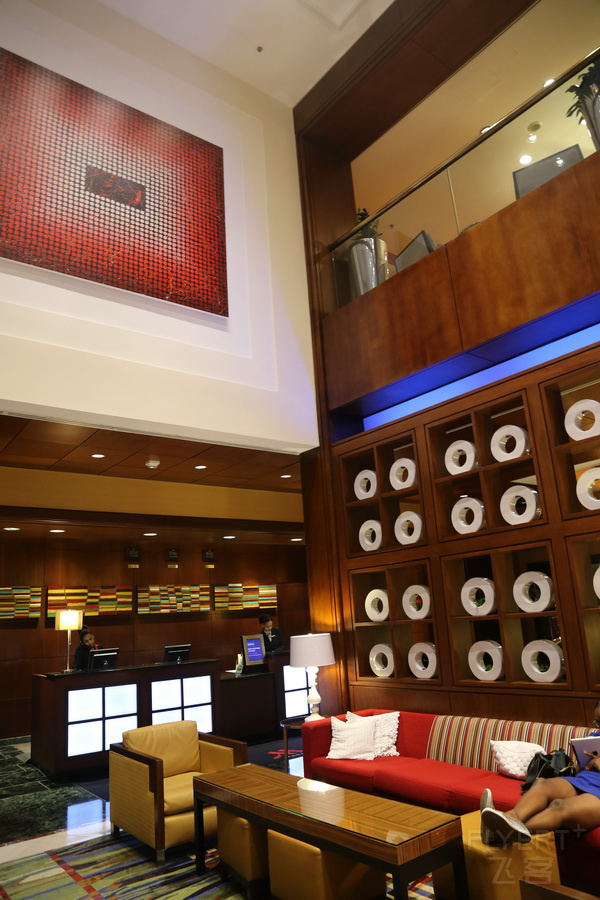 Washington Dulles Marriott Suites Lobby (6).JPG
