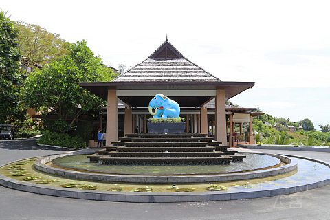 Phuket Island--The Westin Siray Bay Resort and Spa Pool and Garden (5).JPG