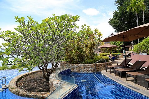 Phuket Island--The Westin Siray Bay Resort and Spa Pool and Garden (14).JPG