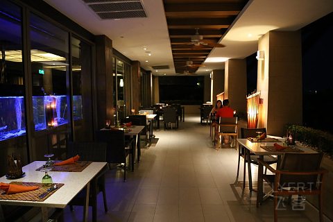 Phuket Island--The Westin Siray Bay Resort and Spa Restaurant EEST (2).JPG