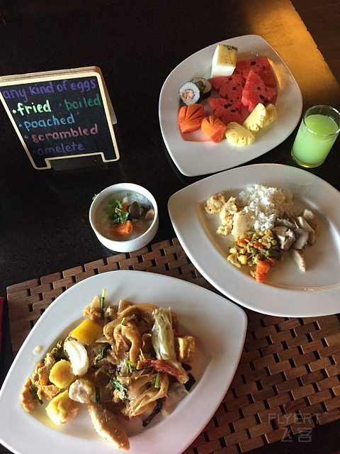 Phuket Island--The Westin Siray Bay Resort and Spa Restaurant EEST Breakfast (9).JPG