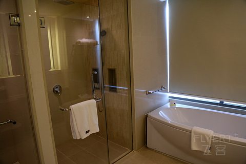 Phuket Island--The Westin Siray Bay Resort and Spa Suite (5).JPG