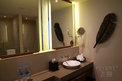 Phuket Island--The Westin Siray Bay Resort and Spa Suite (6).JPG