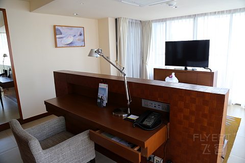 Phuket Island--The Westin Siray Bay Resort and Spa Suite (8).JPG
