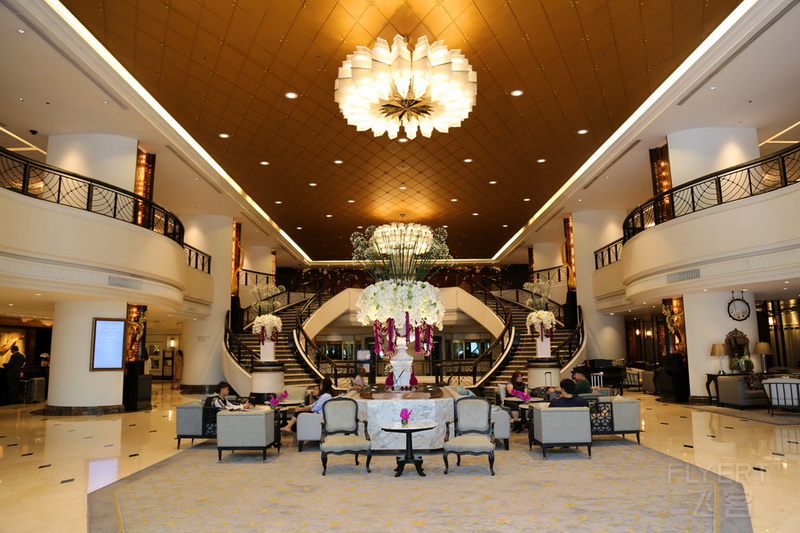 Bangkok--The Athenee Hotel a Luxury Collection Hotel Lobby (8).JPG