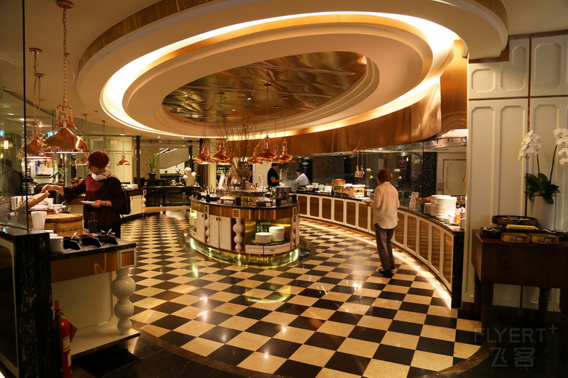 Bangkok--The Athenee Hotel a Luxury Collection Hotel Lobby Restaurant  (8).JPG