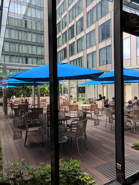 新加坡加东智选假日酒店
