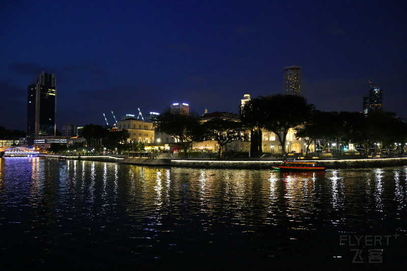 Singapore at Night (1).JPG