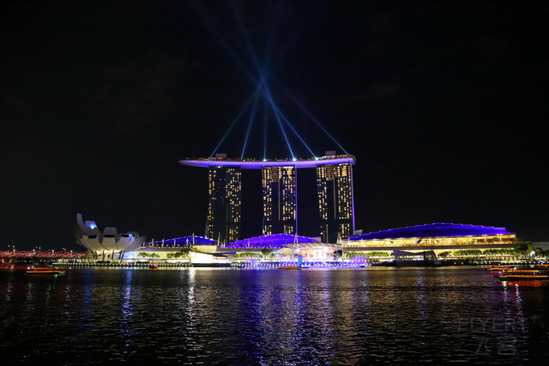 Singapore at Night (17).JPG