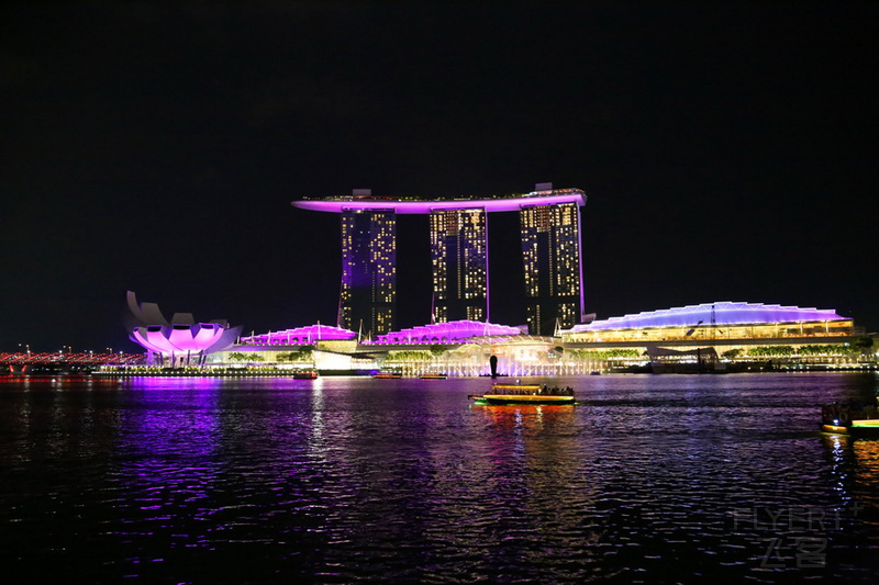 Singapore at Night (18).JPG