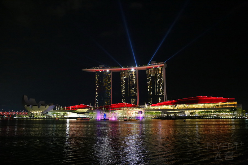 Singapore at Night (24).JPG