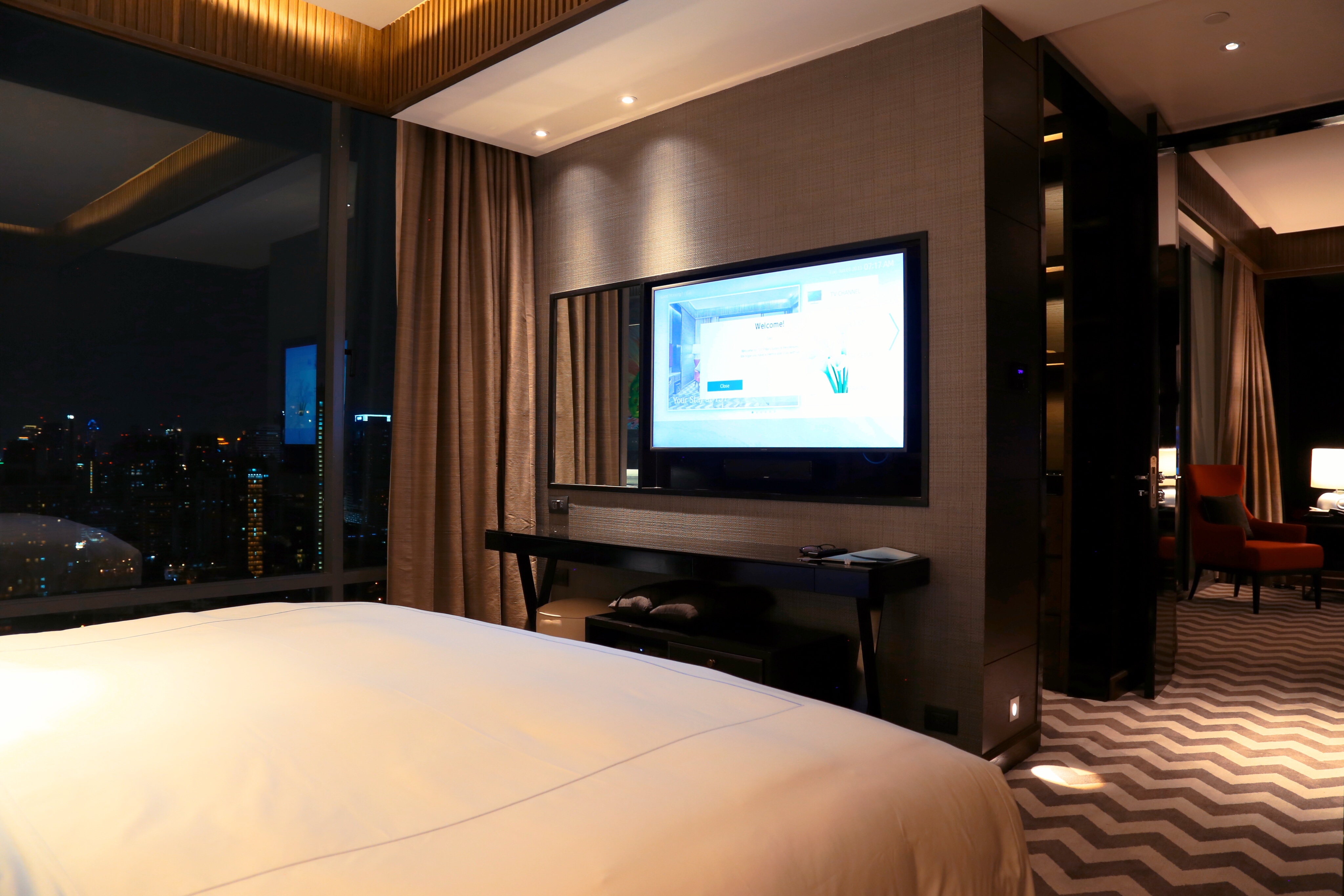 ׷SLH137 Pillars Suites & Residences Bangkok