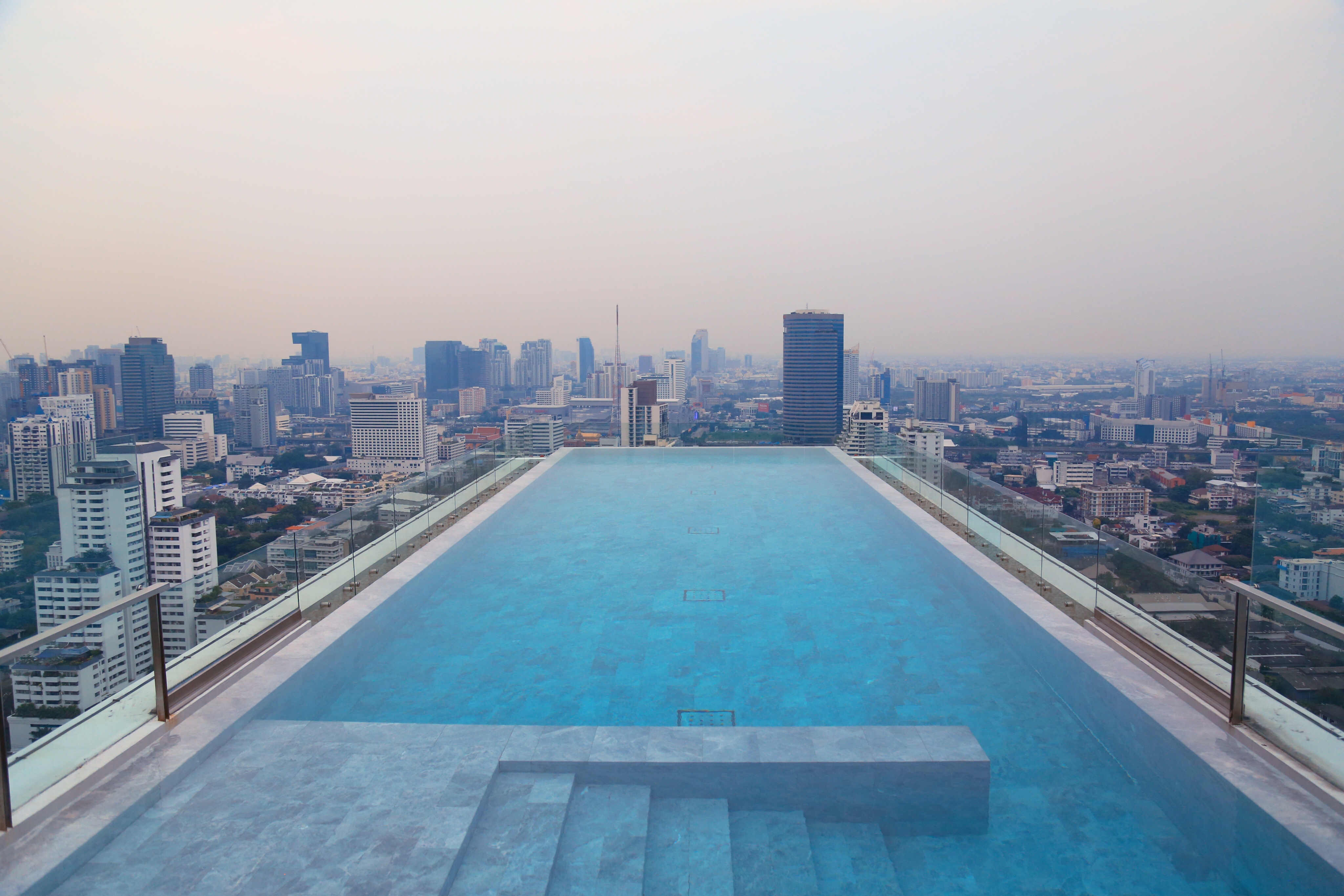 ׷SLH137 Pillars Suites & Residences Bangkok