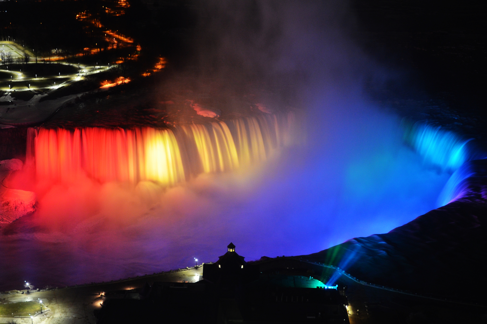 羰߶ -- Embassy Suites Niagara Falls Ǽٲʹ׷Ƶ