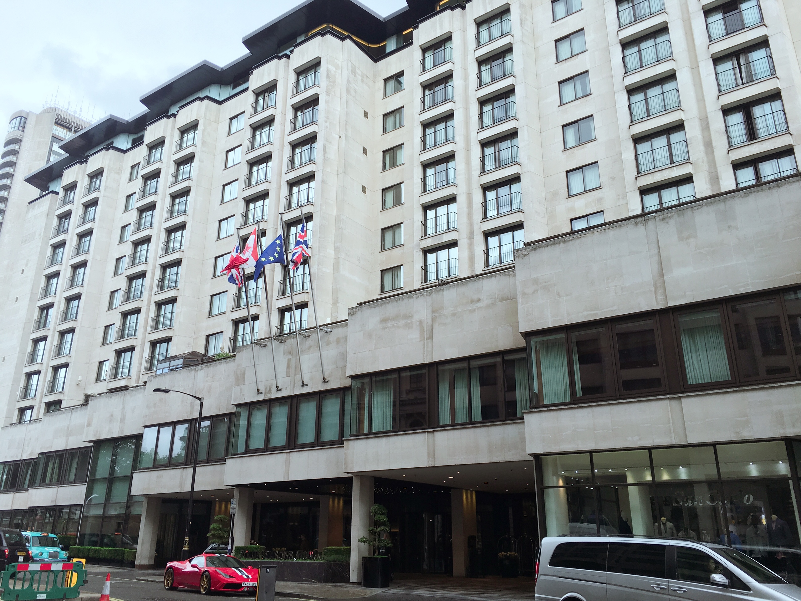 ׶ļƵ || Four Seasons London at Park Lane