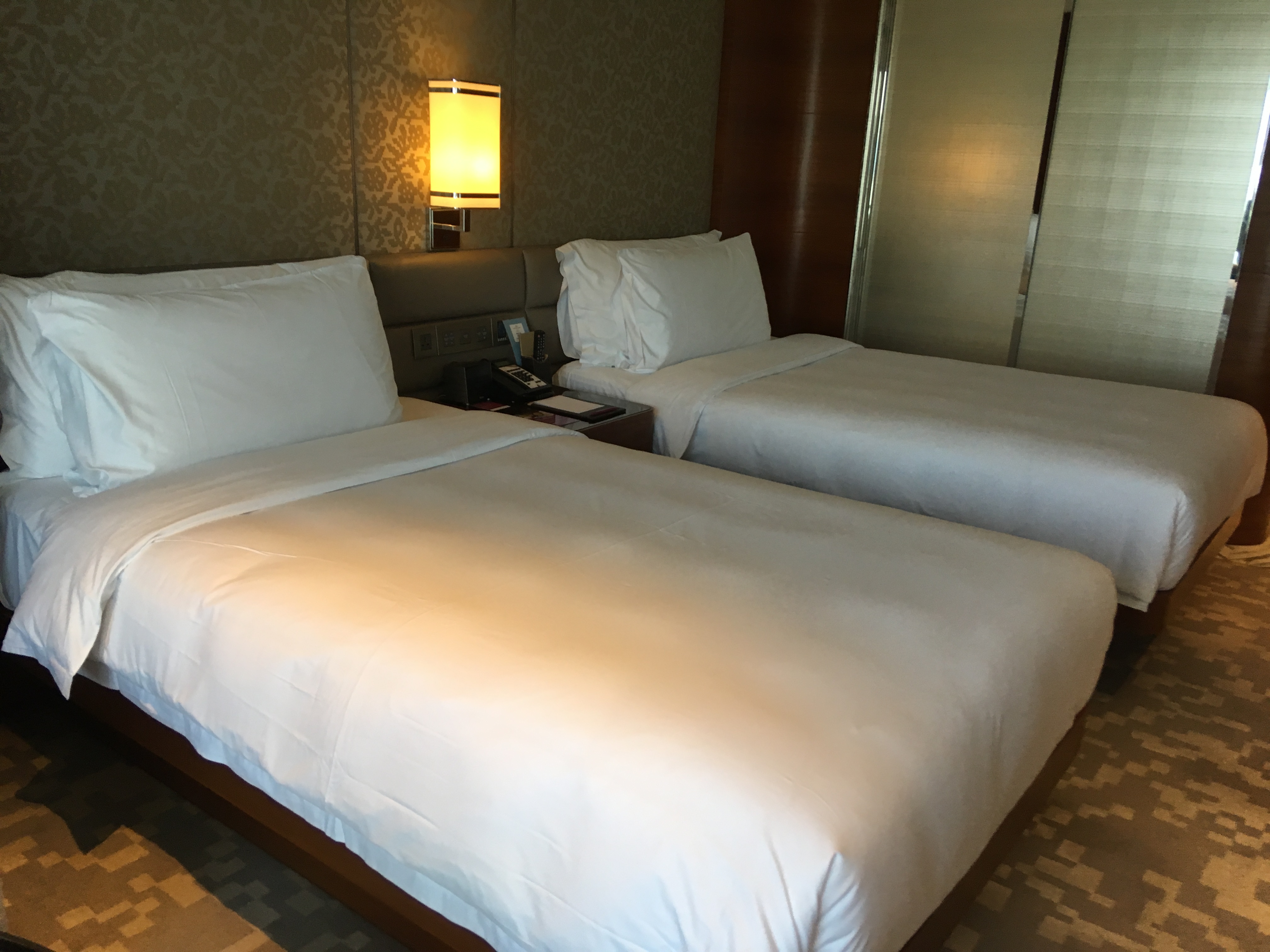 Crowne Plazaס