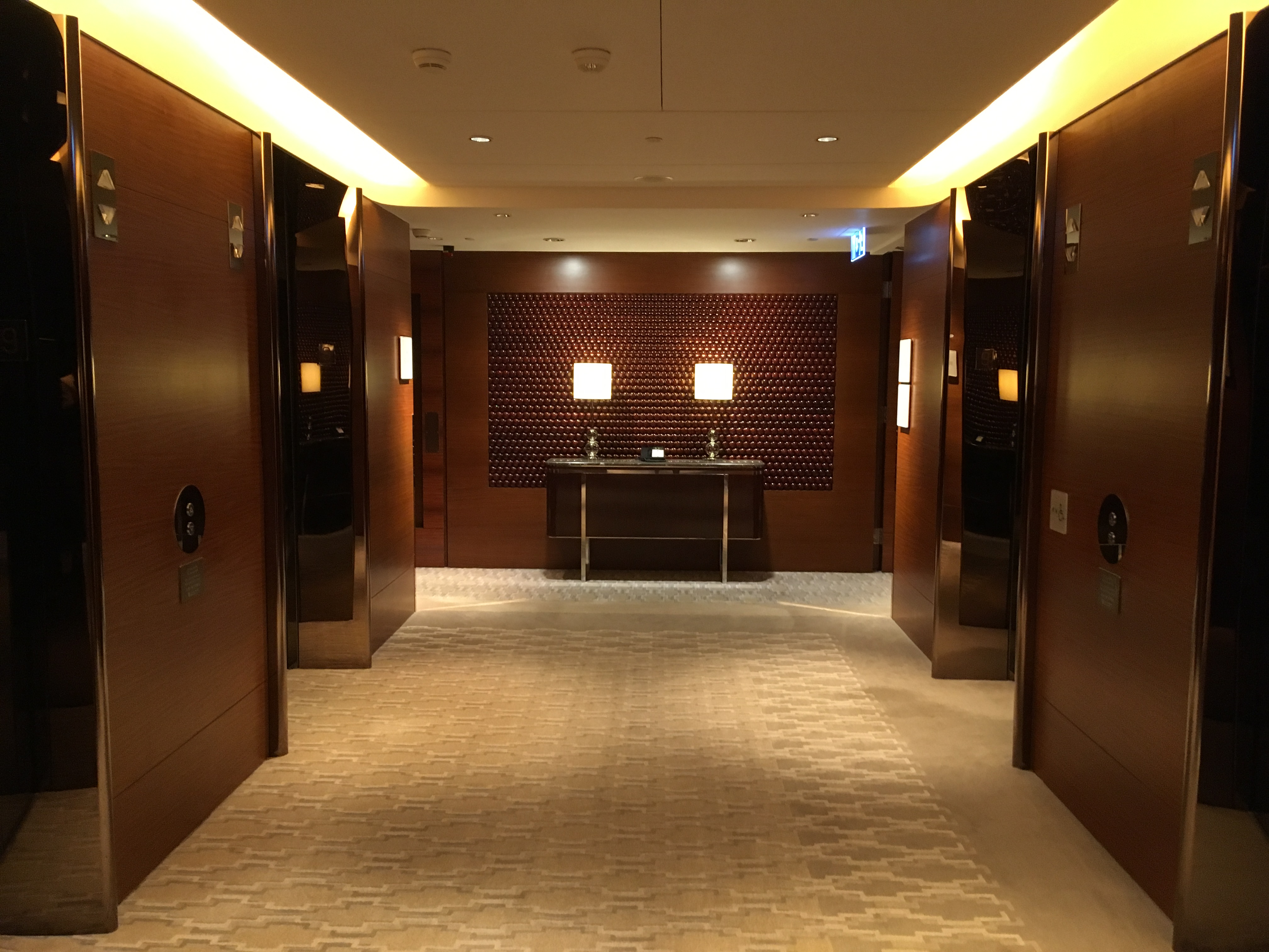 Crowne Plazaס